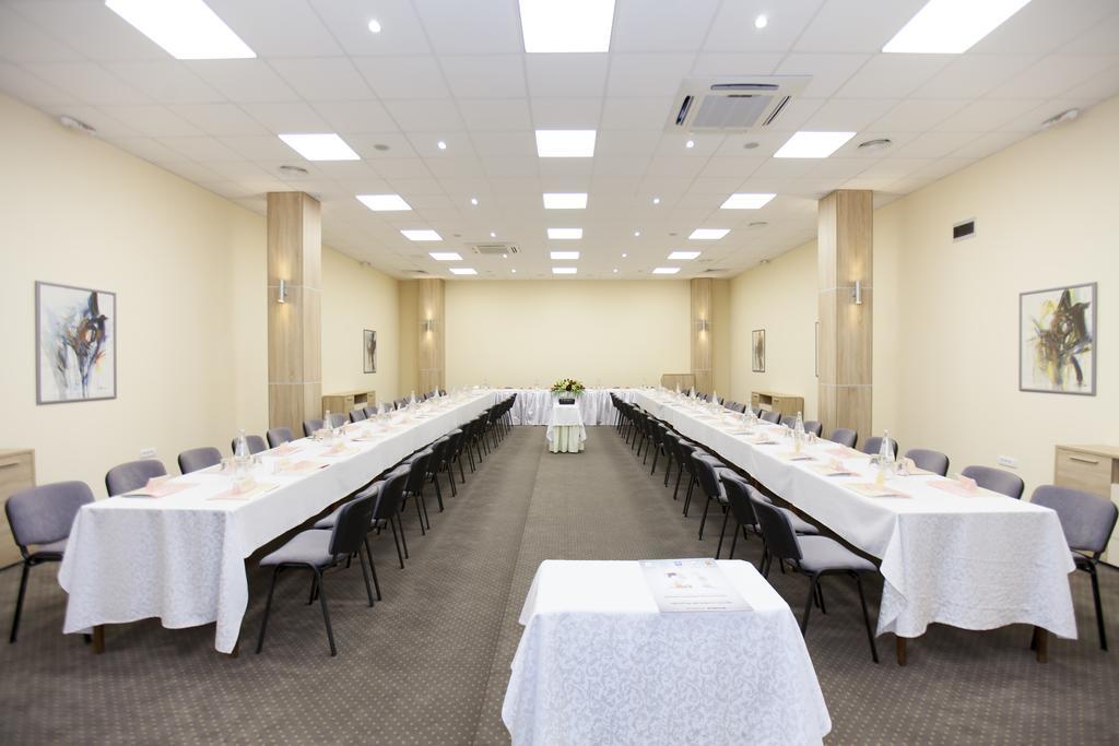 Hotel Srbija فرساك المظهر الخارجي الصورة